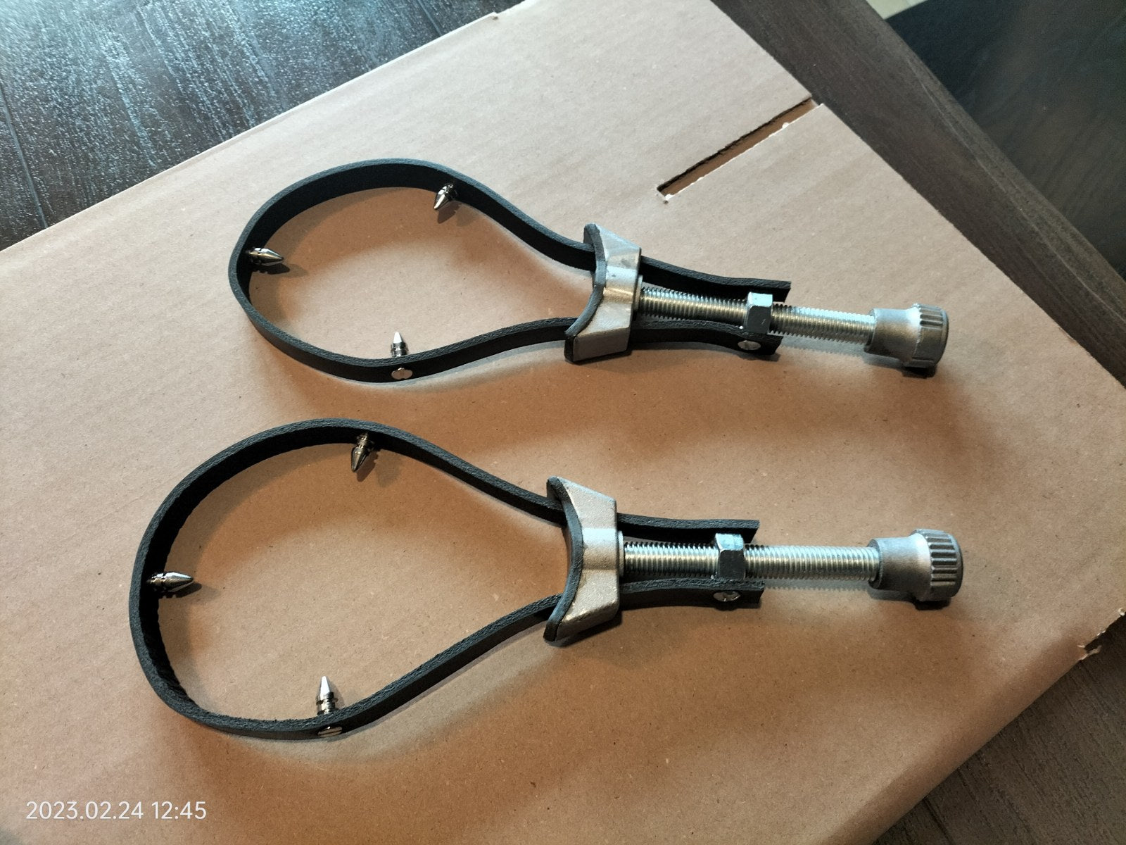 Set borst klemmen met lederen riemen - SM - speeltjes