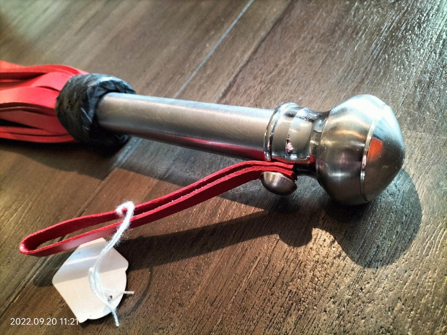 Tuigleer flogger rood - SM - speeltjes