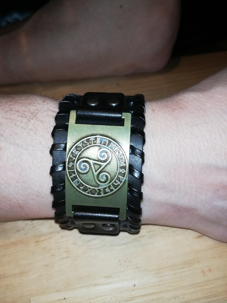 Zwart lederen armband met goudkleurig BDSM logo - SM - speeltjes