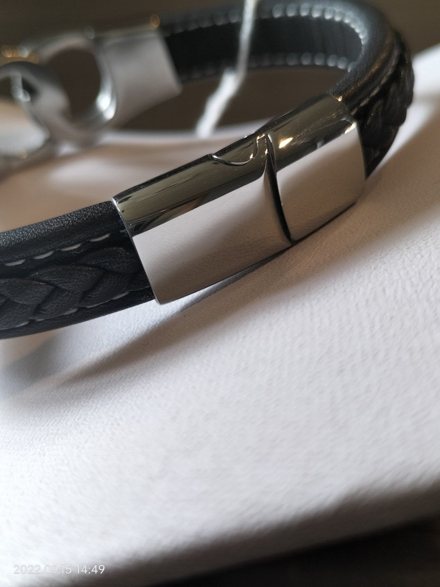 Zwart lederen heren armband met stiksel en zilver handboeien 23,5cm - SM - speeltjes